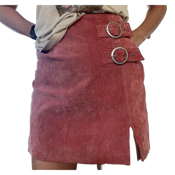 ANTHROPOLOGY Blank NYC 100% Leather PINK Suede Buckle Moto Mini Skirt Size 28 - Picture 2 of 9